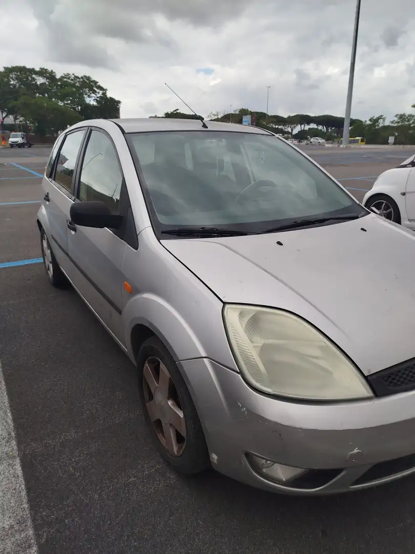 Ford Fiesta 5p 1.2 16v Ghia Grigio - 2