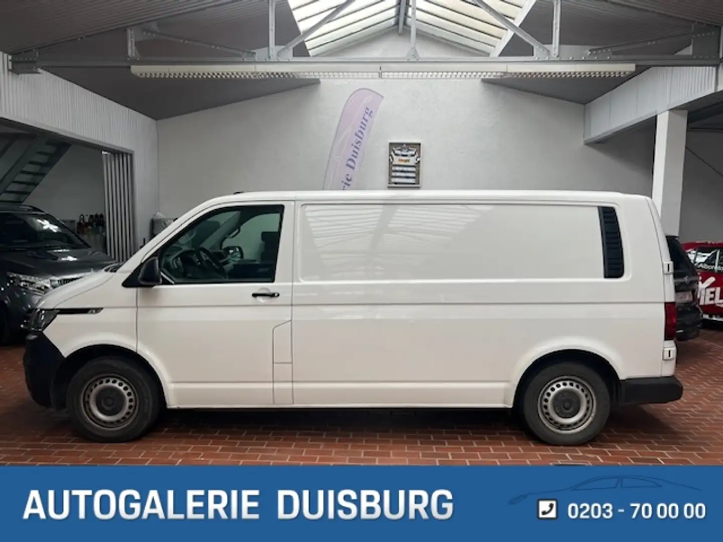 Volkswagen Transporter T6 EcoProfi lang AHK Werkstattwagen Navi 1.Hd Blanc - 1