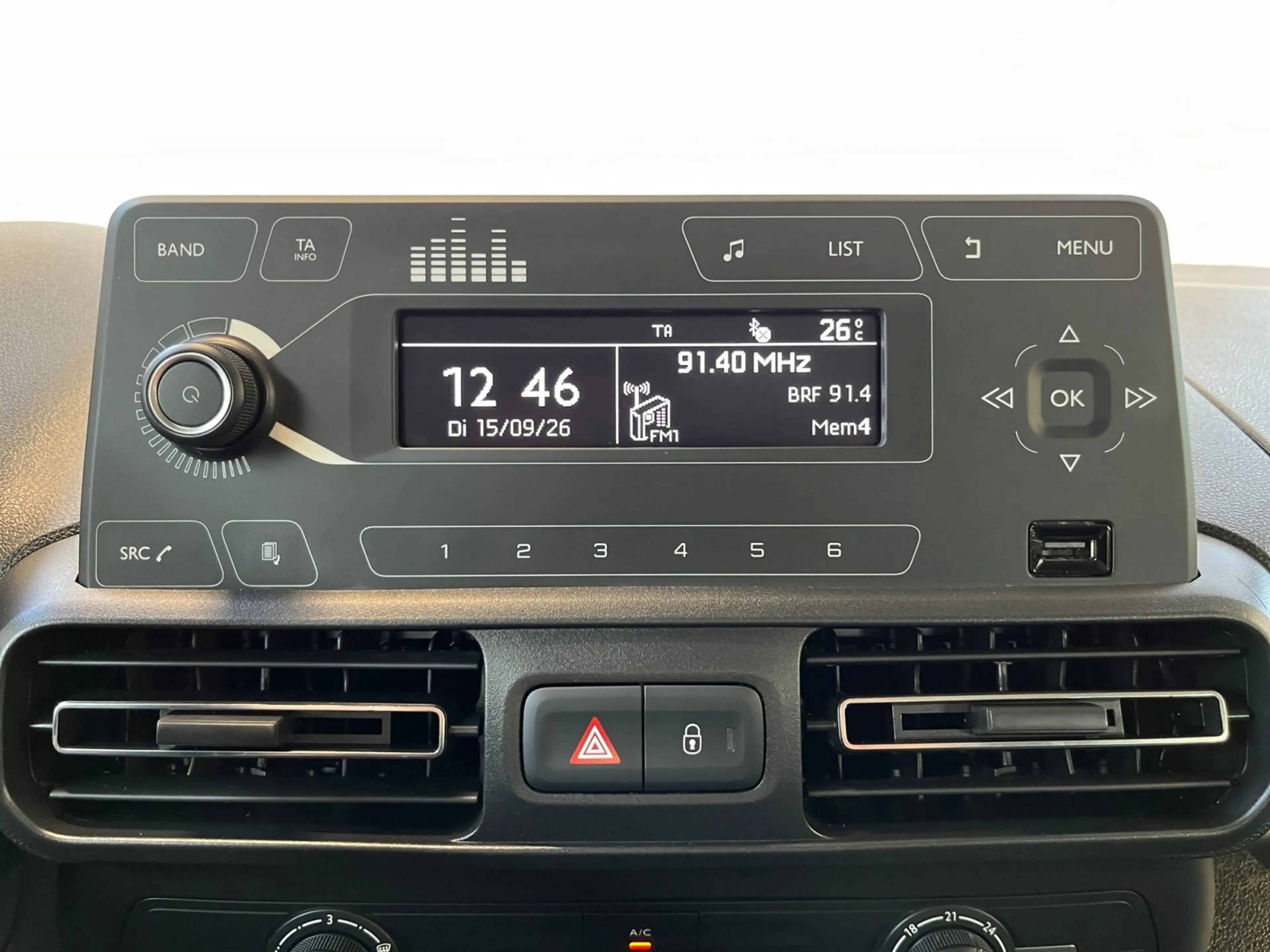 Citroen Berlingo Live 1.2 PureTech Klimaanlage — photo 13