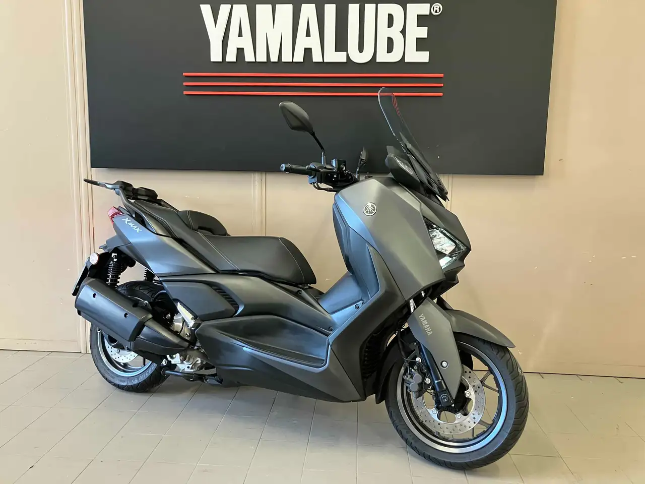 Yamaha X-Max 300