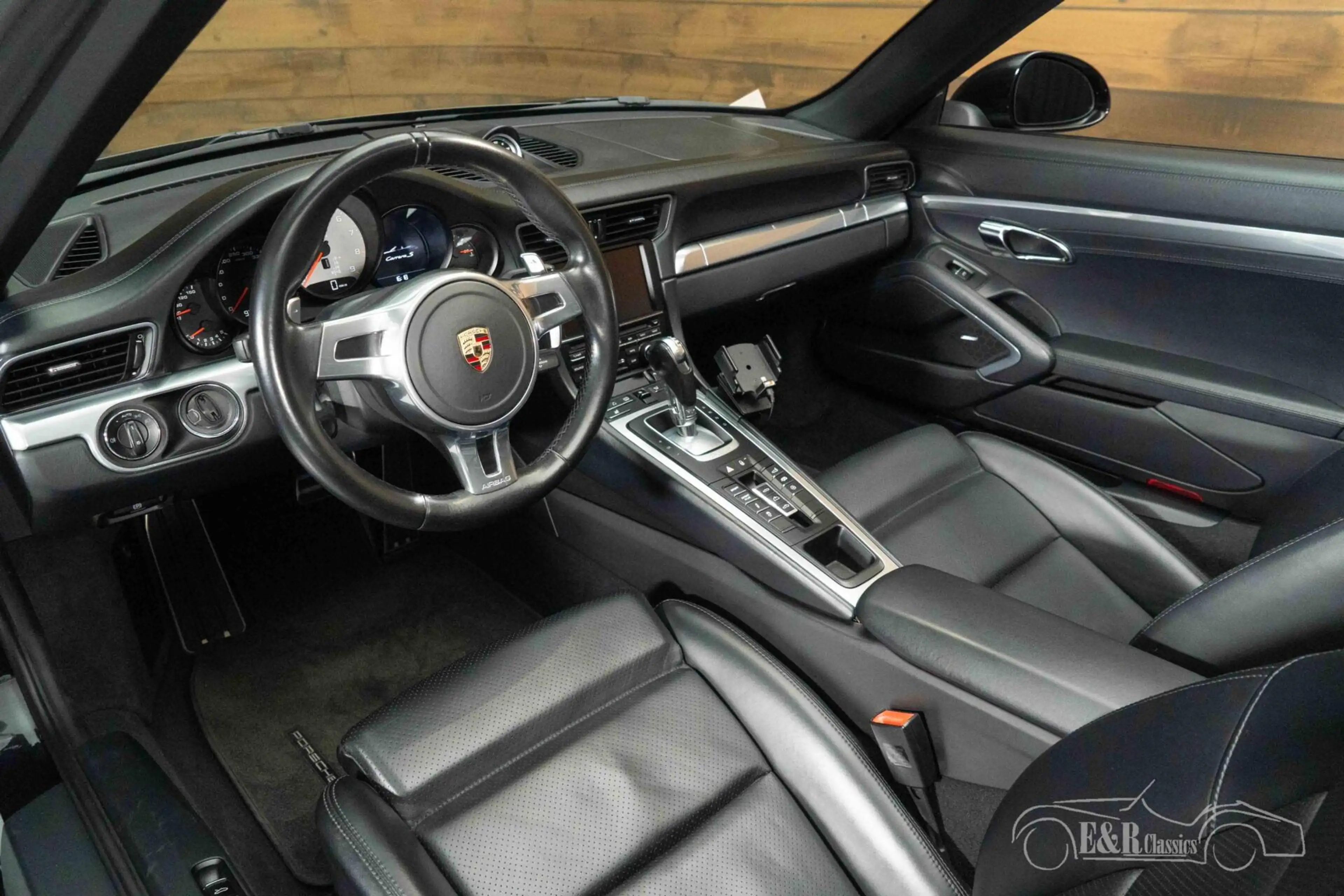 Porsche 911 Carrera S Cabriolet — photo 11