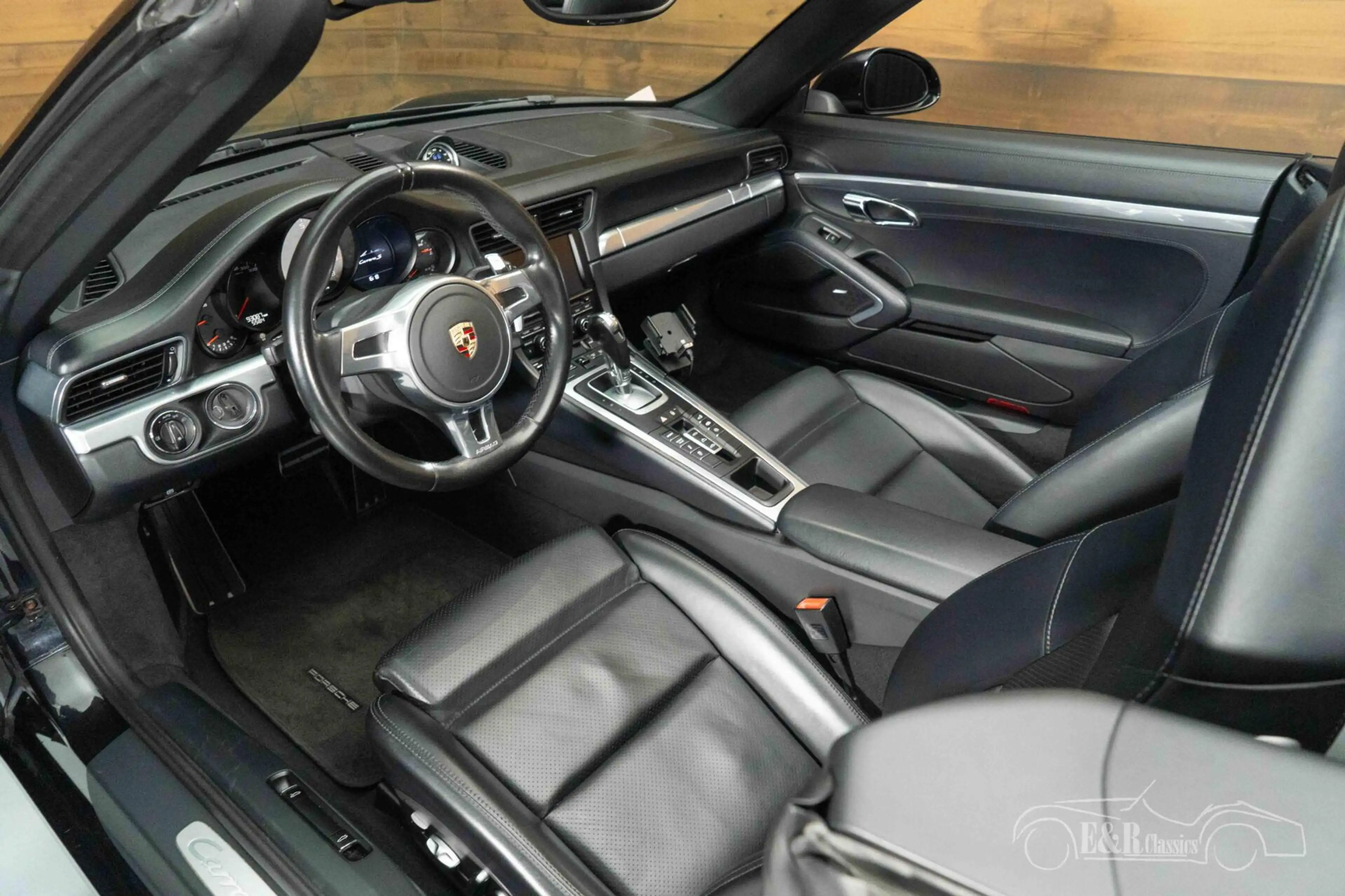 Porsche 911 Carrera S Cabriolet — photo 2