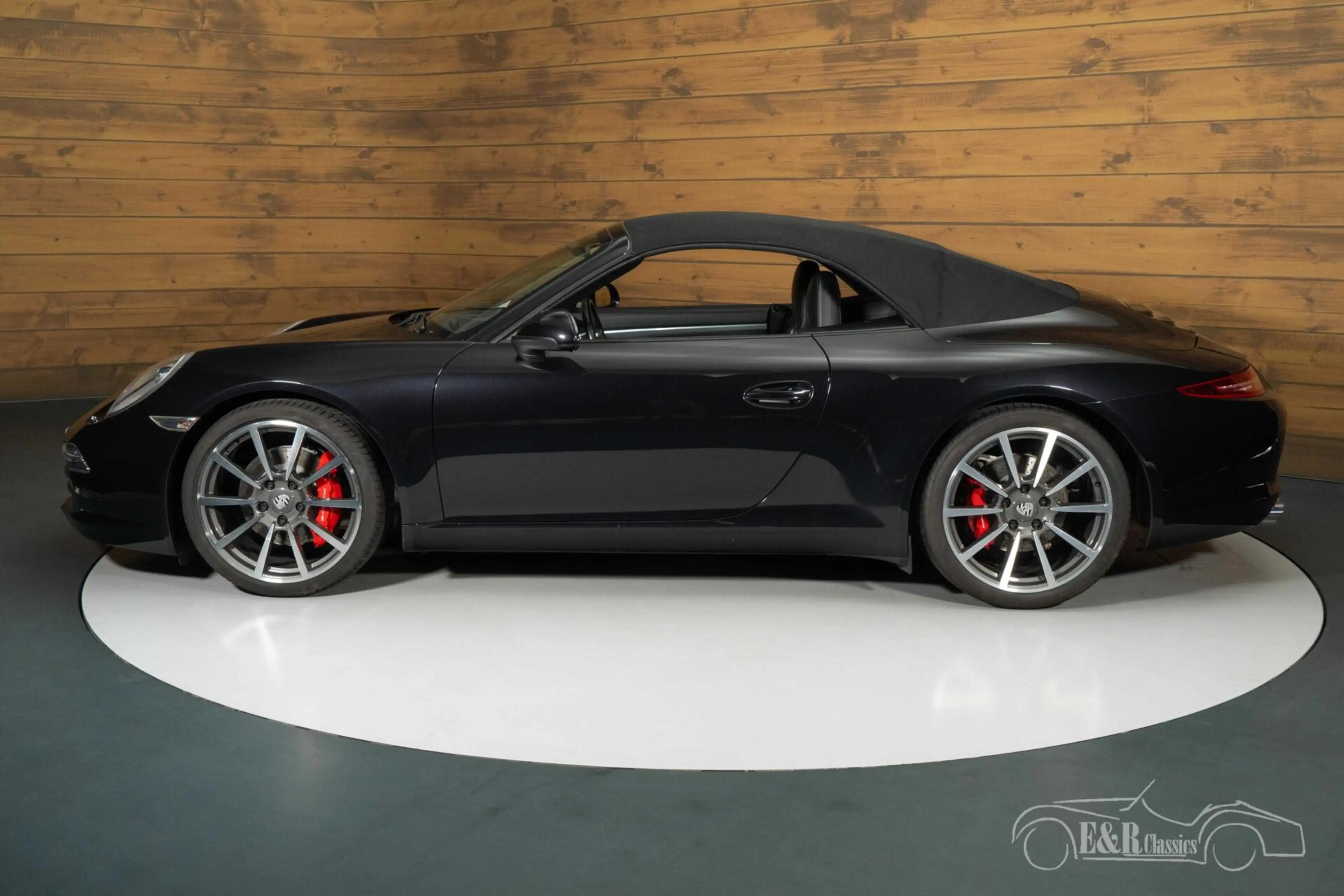Porsche 911 Carrera S Cabriolet — photo 15