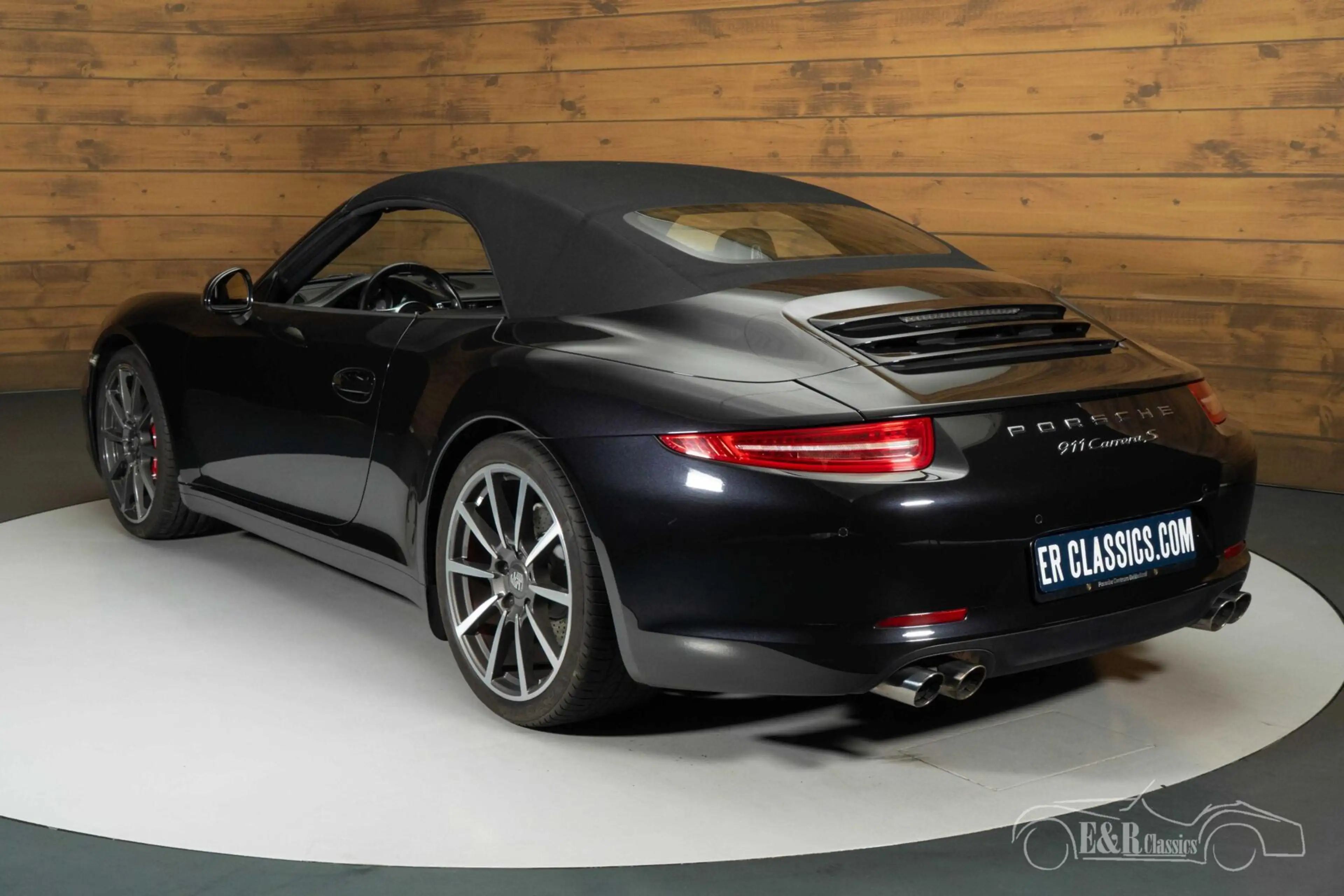 Porsche 911 Carrera S Cabriolet — photo 14