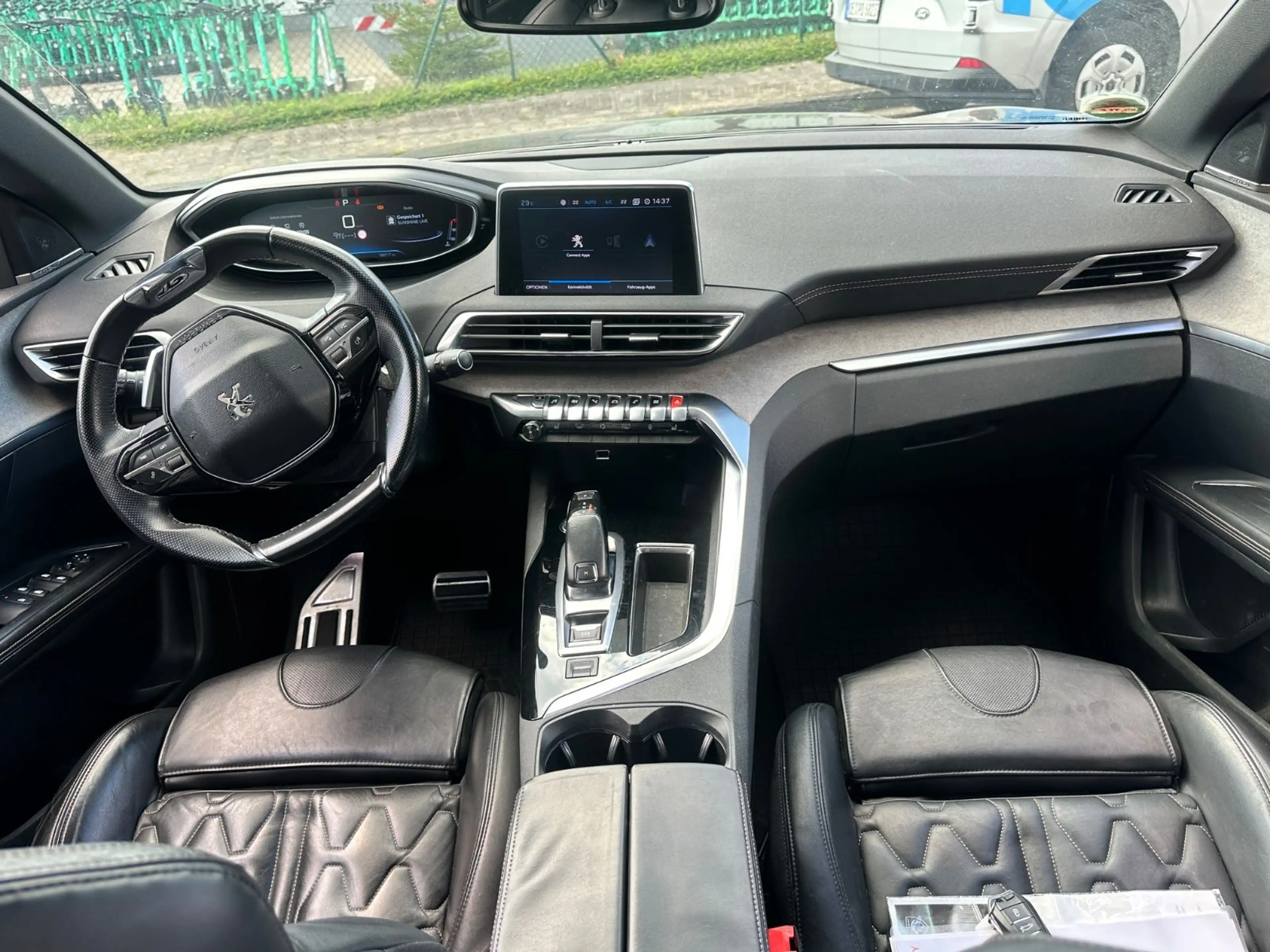 Peugeot 5008 GT Aut. * 7-Sitzer *Leder*Pano*LED*360°* — photo 6