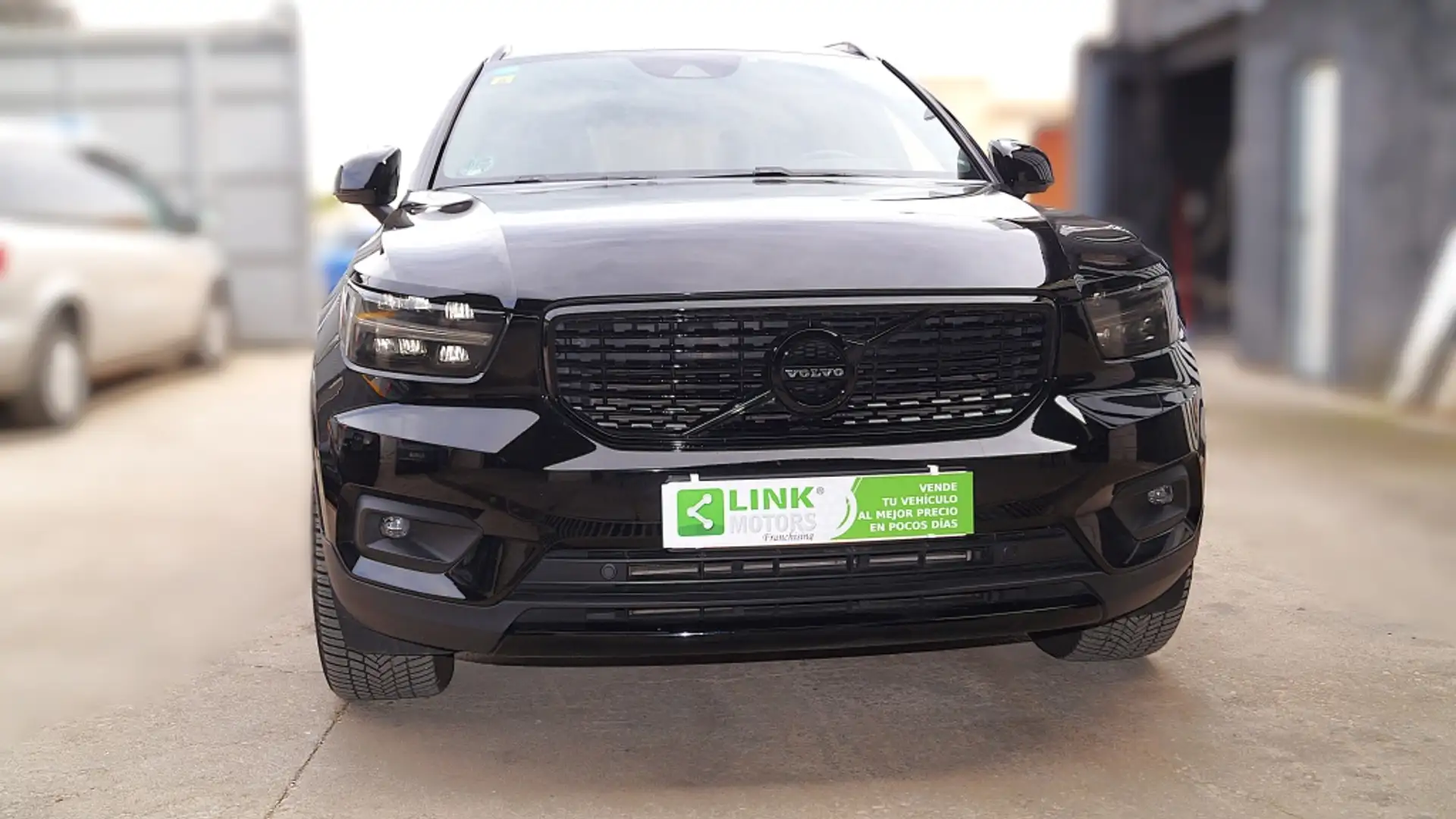 Volvo XC40 D4 Business Plus AWD Aut. Noir - 2