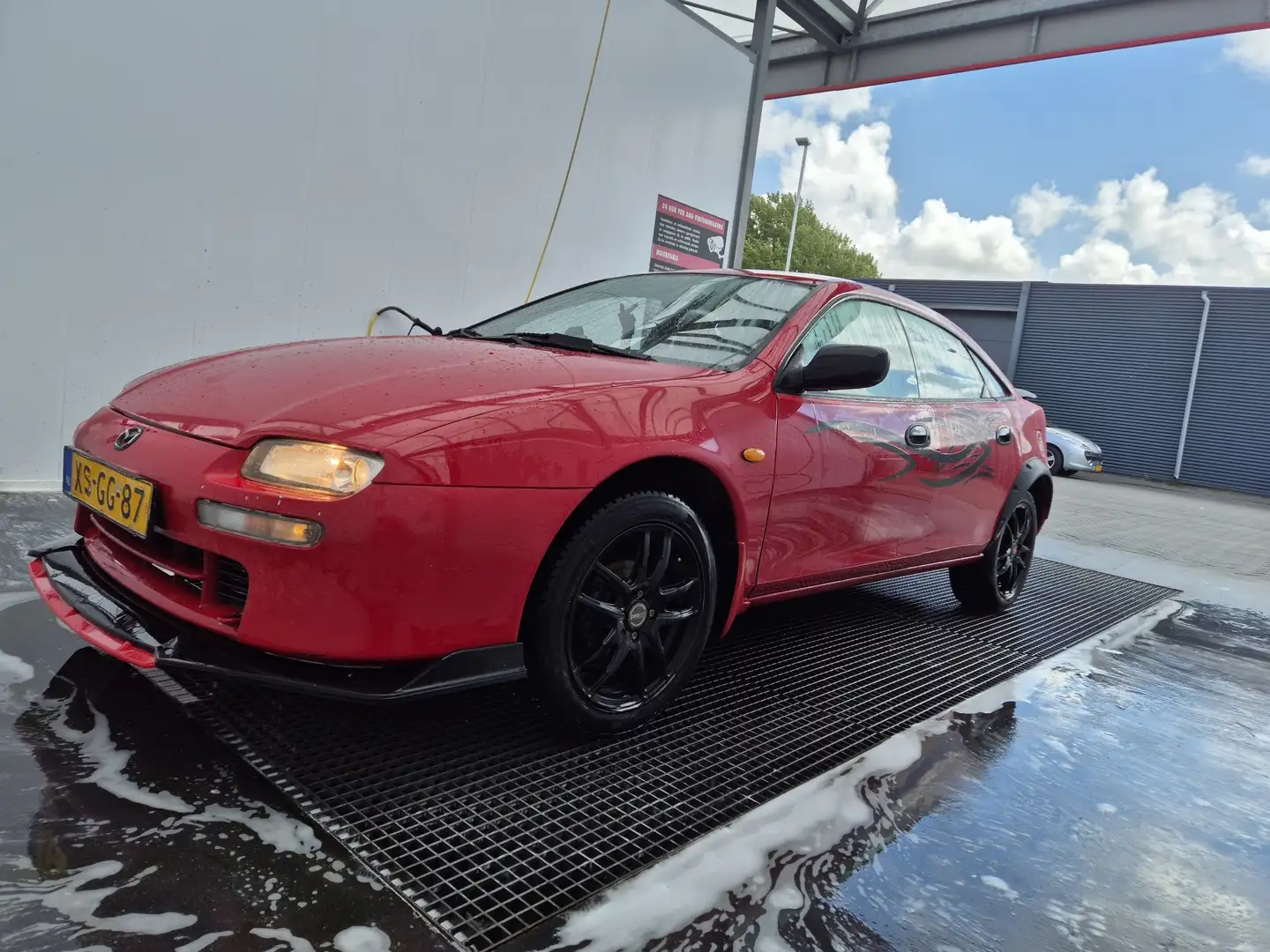 Mazda 323 F 1.5 Exclusive - 2