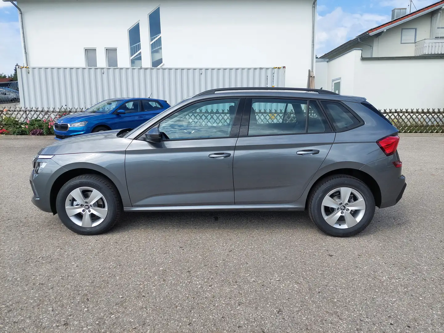 Skoda Kamiq 1.0 TSI DSG Selection 130 Jahre AHK 5J.Grantie Kam Grau - 1