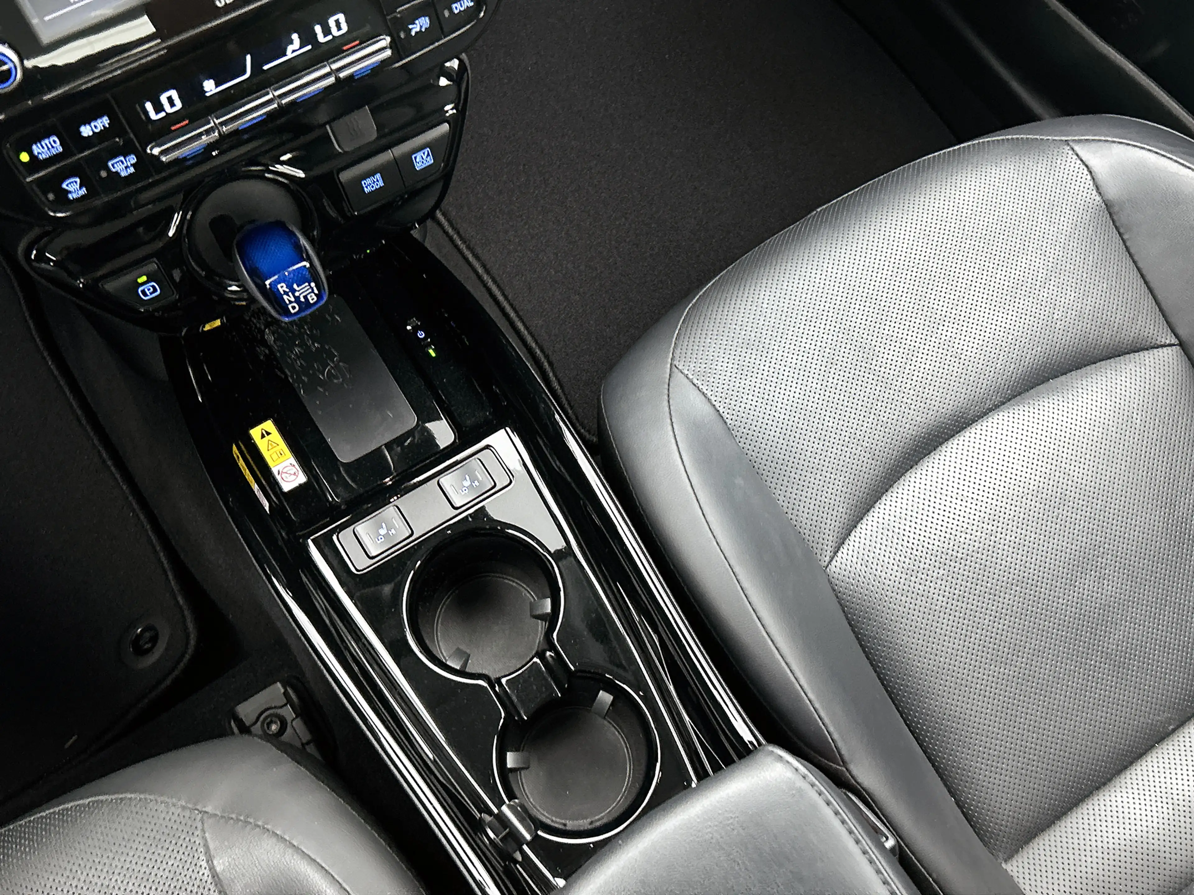 Toyota Prius 1.8 Executive | Zwart lederen bekleding | JBL | He — photo 13