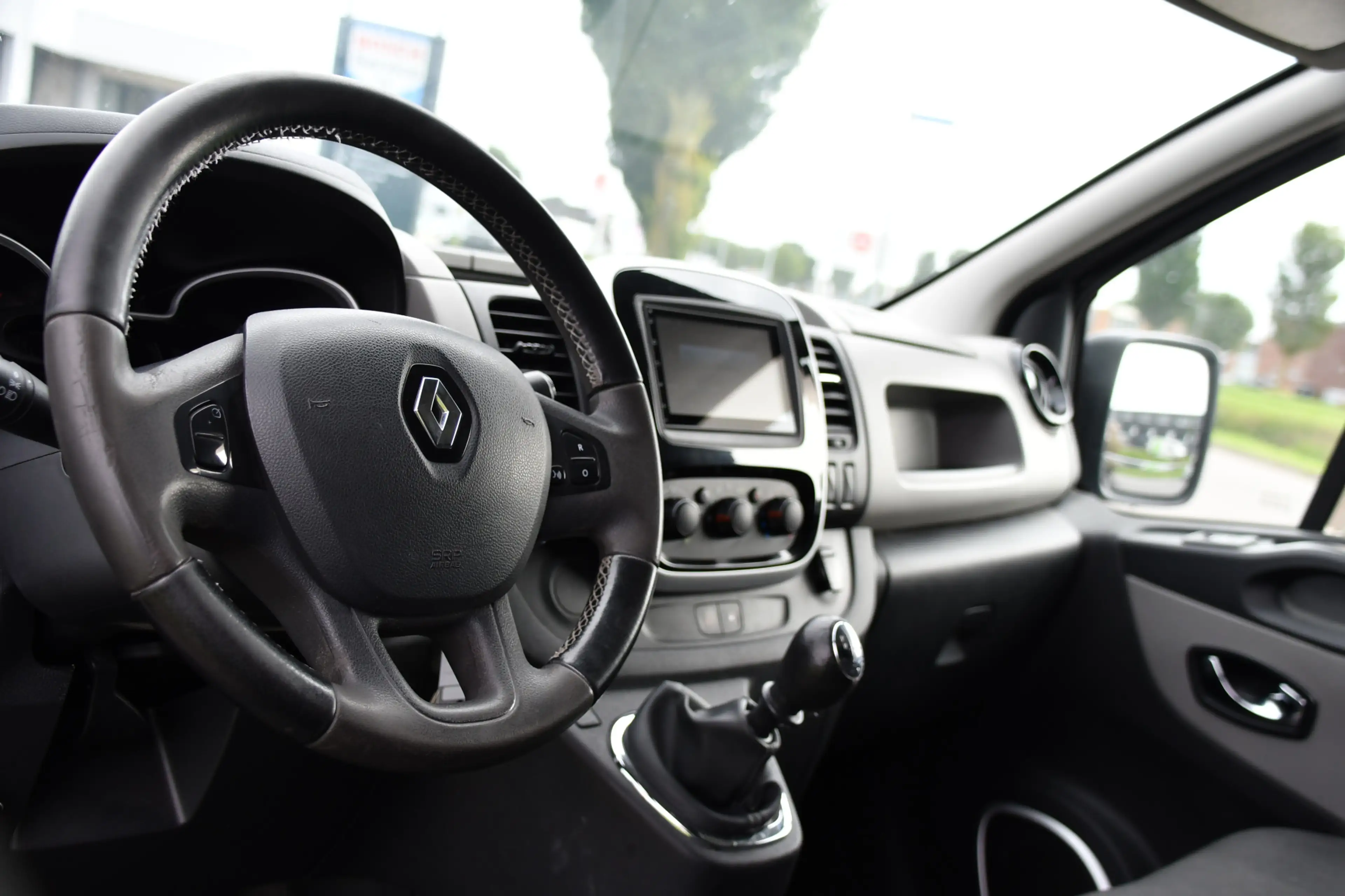 Renault Trafic 1.6 dCi T29 L2H1 Luxe Black Edition Camera, Cruise — photo 12