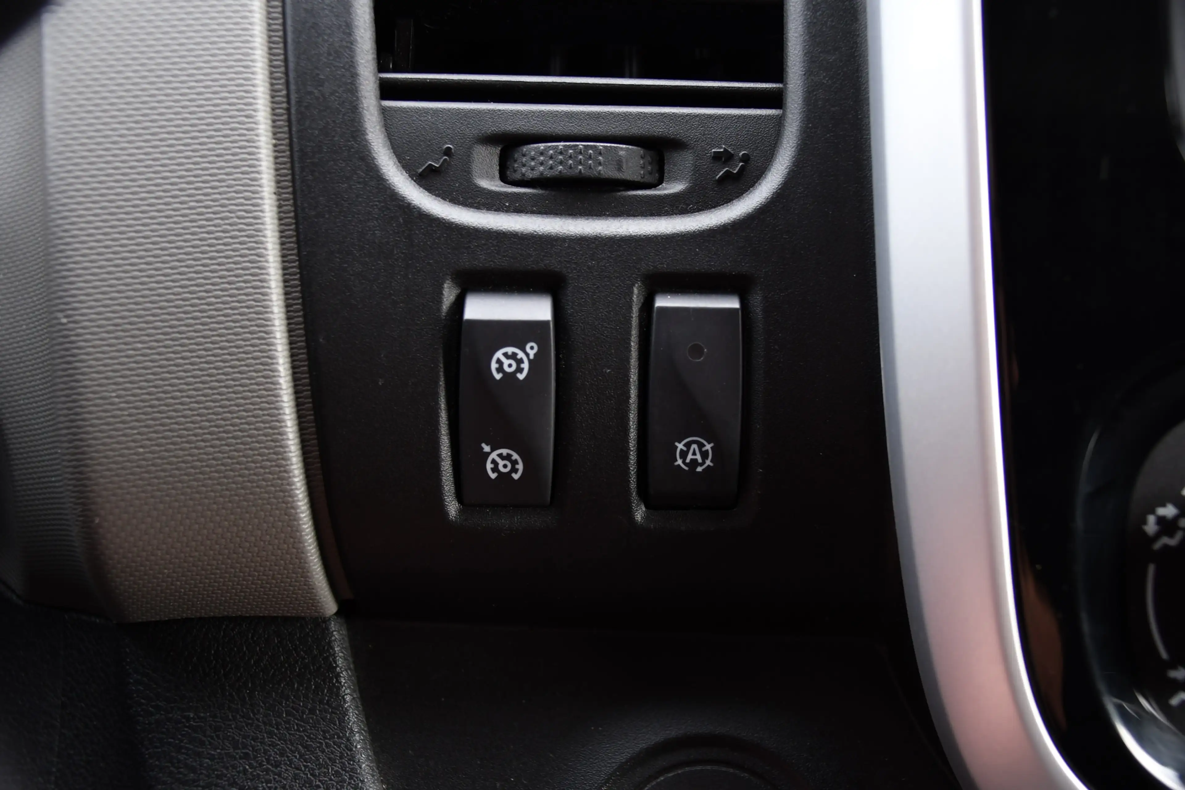 Renault Trafic 1.6 dCi T29 L2H1 Luxe Black Edition Camera, Cruise — photo 20