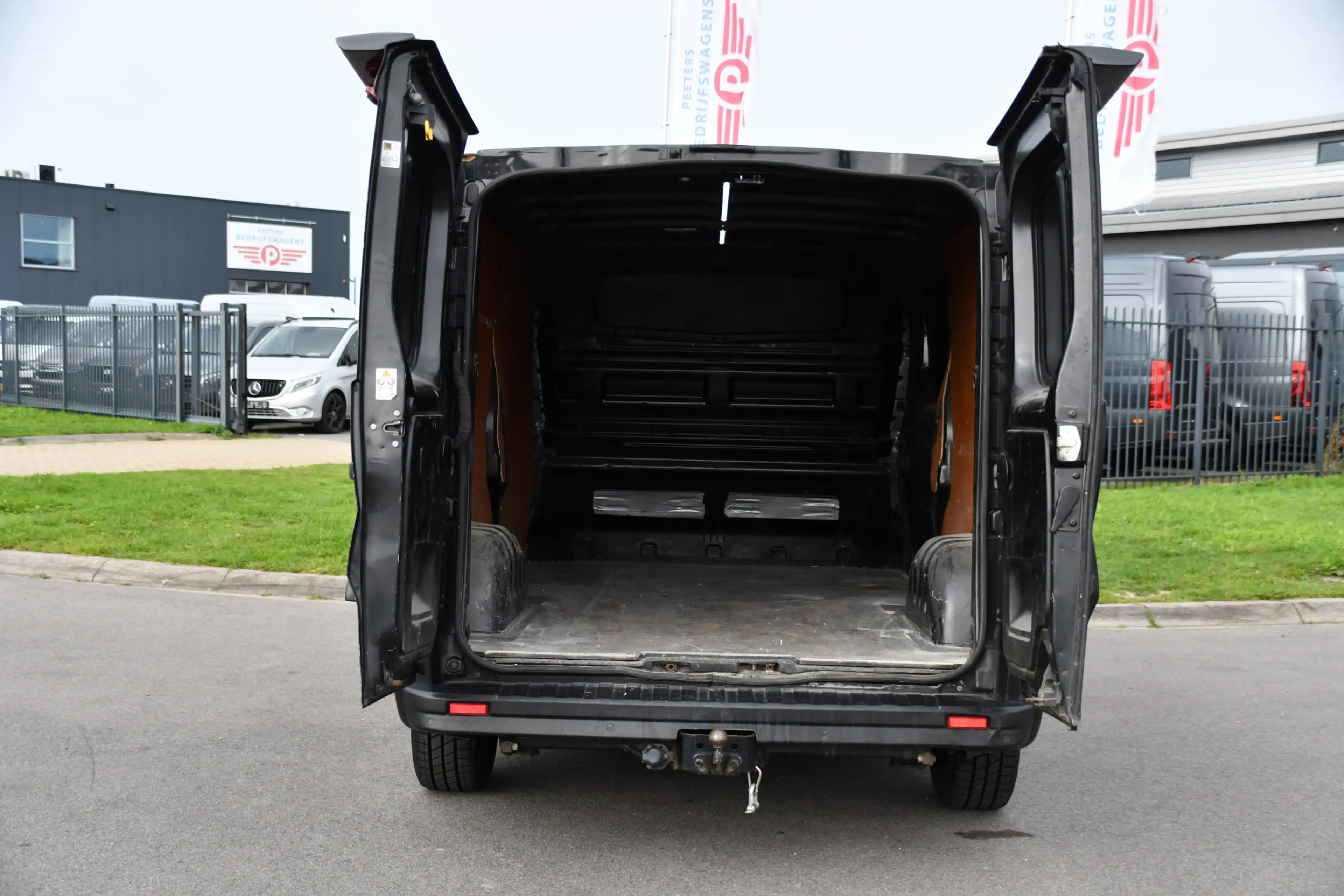 Renault Trafic 1.6 dCi T29 L2H1 Luxe Black Edition Camera, Cruise — photo 34
