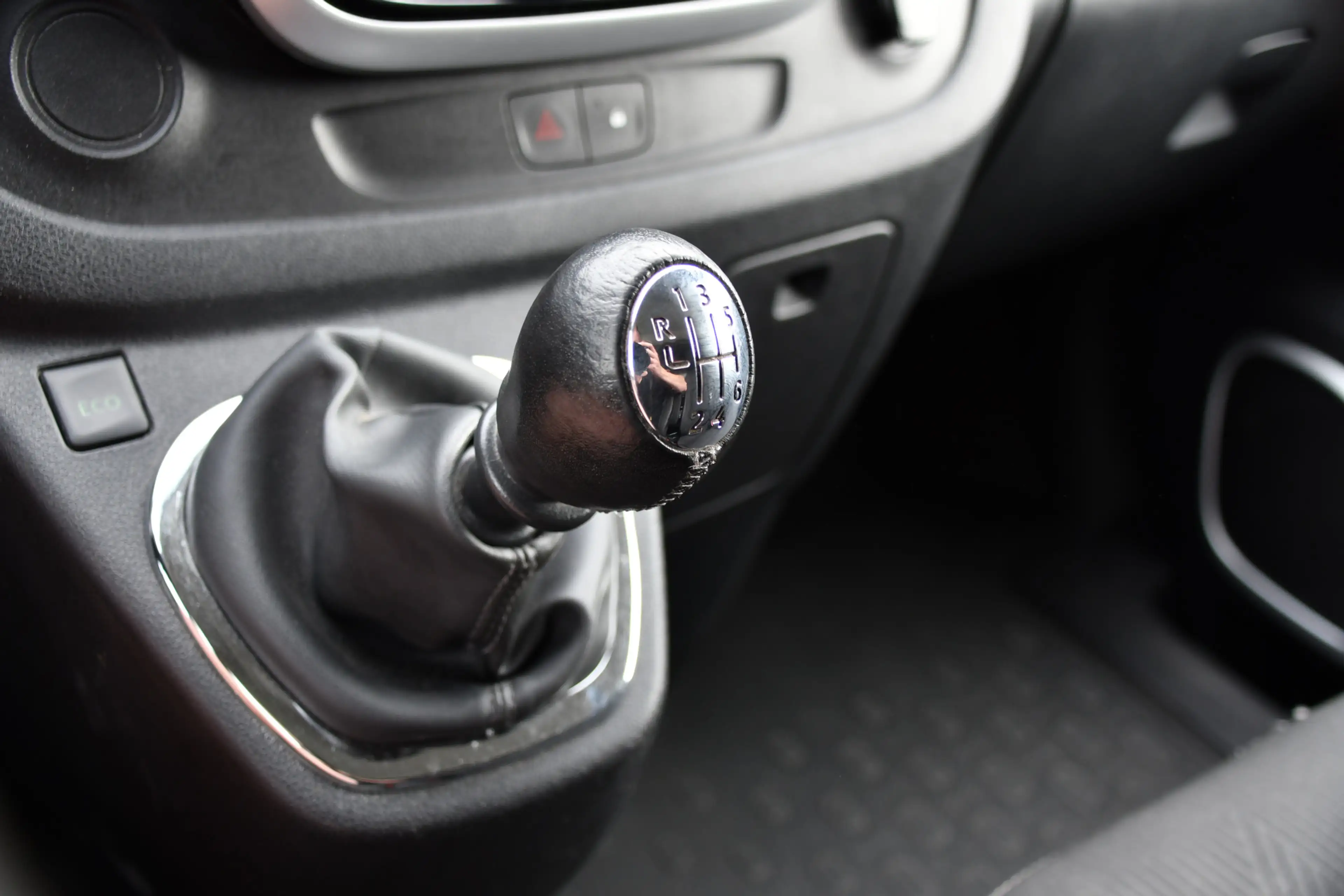 Renault Trafic 1.6 dCi T29 L2H1 Luxe Black Edition Camera, Cruise — photo 27
