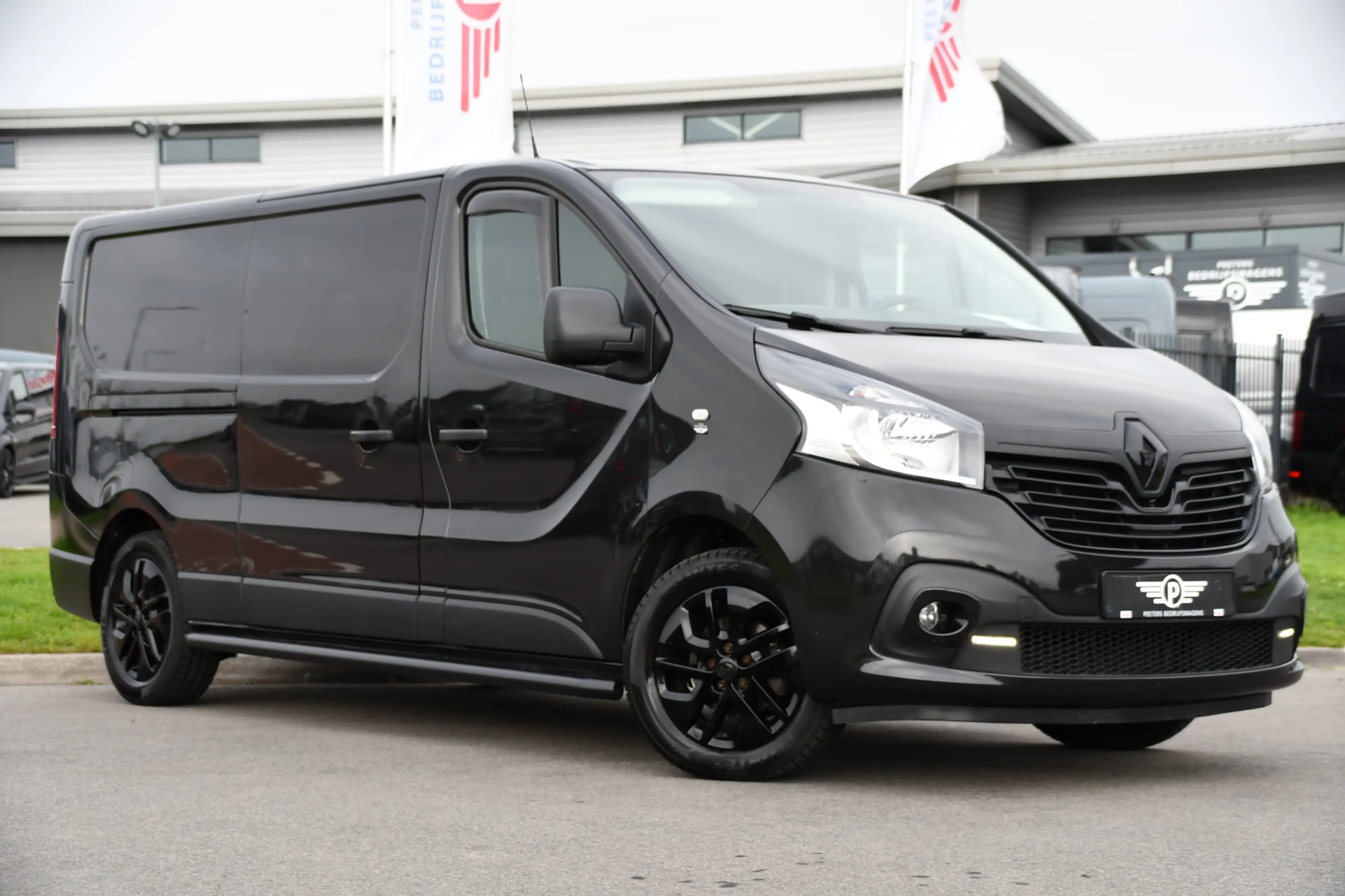 Renault Trafic 1.6 dCi T29 L2H1 Luxe Black Edition Camera, Cruise — photo 5