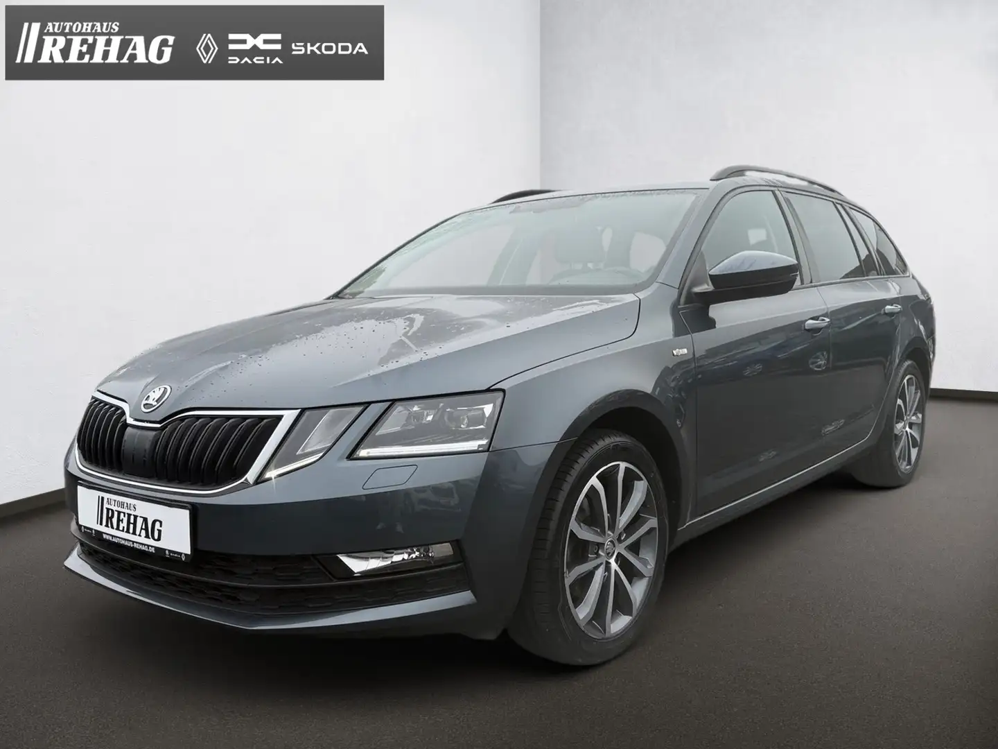 Skoda Octavia Combi 1,5 TSI Soleil *AHK*PANO*LED*WKR*SMARTLINK* Grau - 2