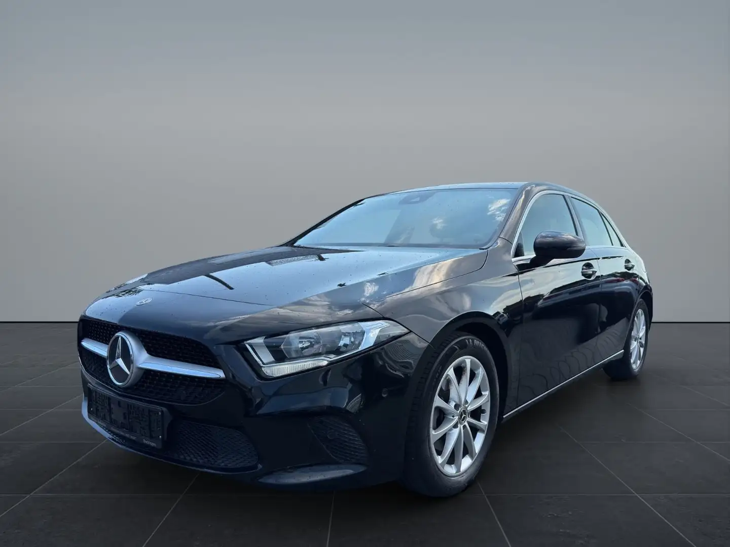 Mercedes-Benz A 200 Progresiv *LED*WIDSCREEN*PDC*T-LEDER Zwart - 1