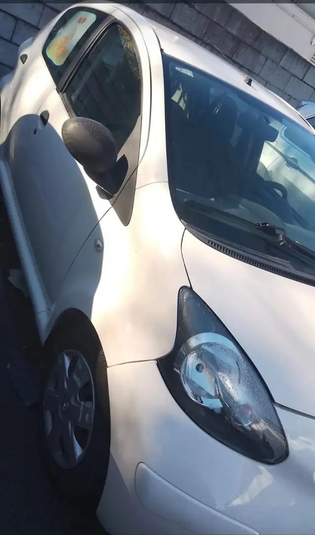 Toyota Aygo 5p 1.0 Now Connect - 2