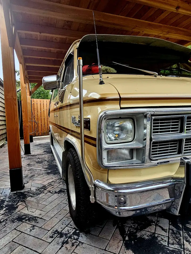 GMC Vandura Camperbus Beige - 2