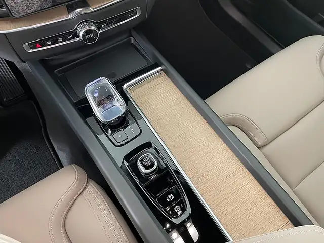 Volvo XC60 T6 AWD PHEV 4 Life 18,8kWh Plus Dark Aut. | Sta... Ansicht 20