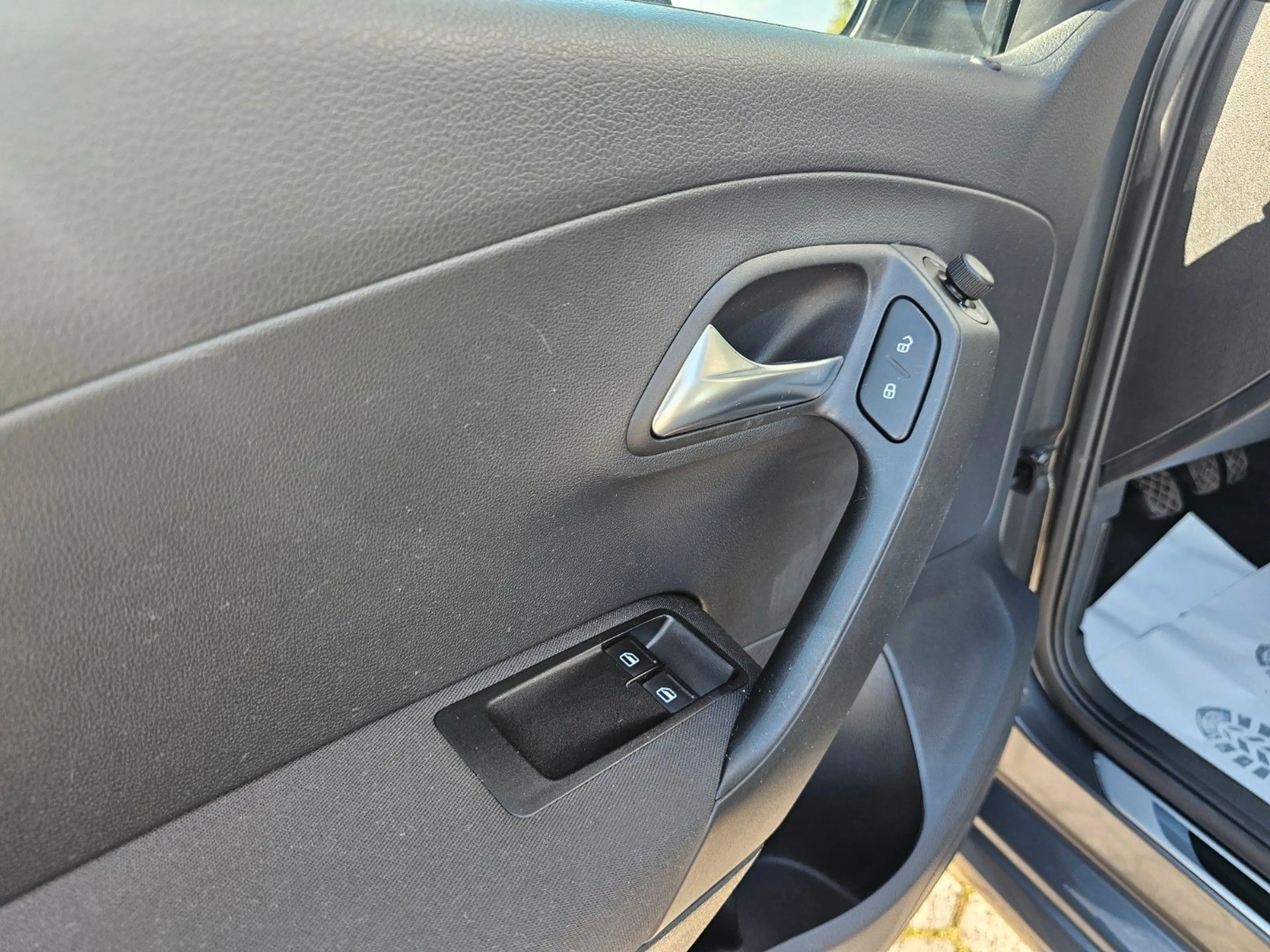 Volkswagen Polo V Match*Klimaanlage*1.Hand*Teilleder* — photo 11