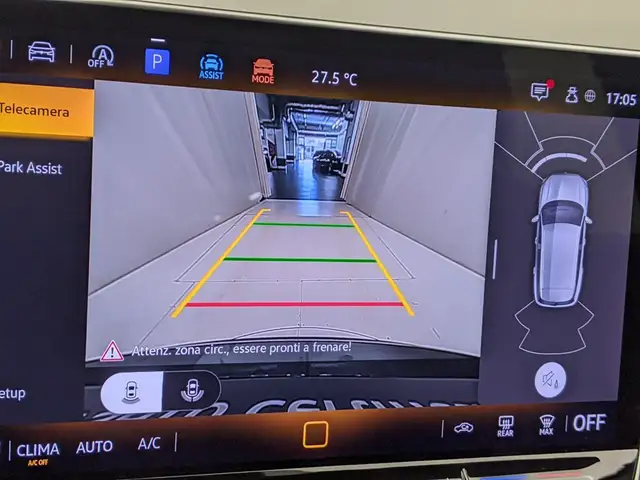 Volkswagen Tiguan view 15