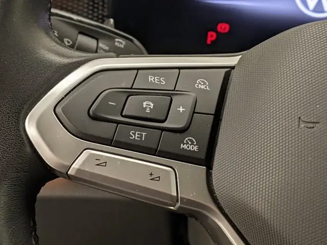 Volkswagen Tiguan view 10