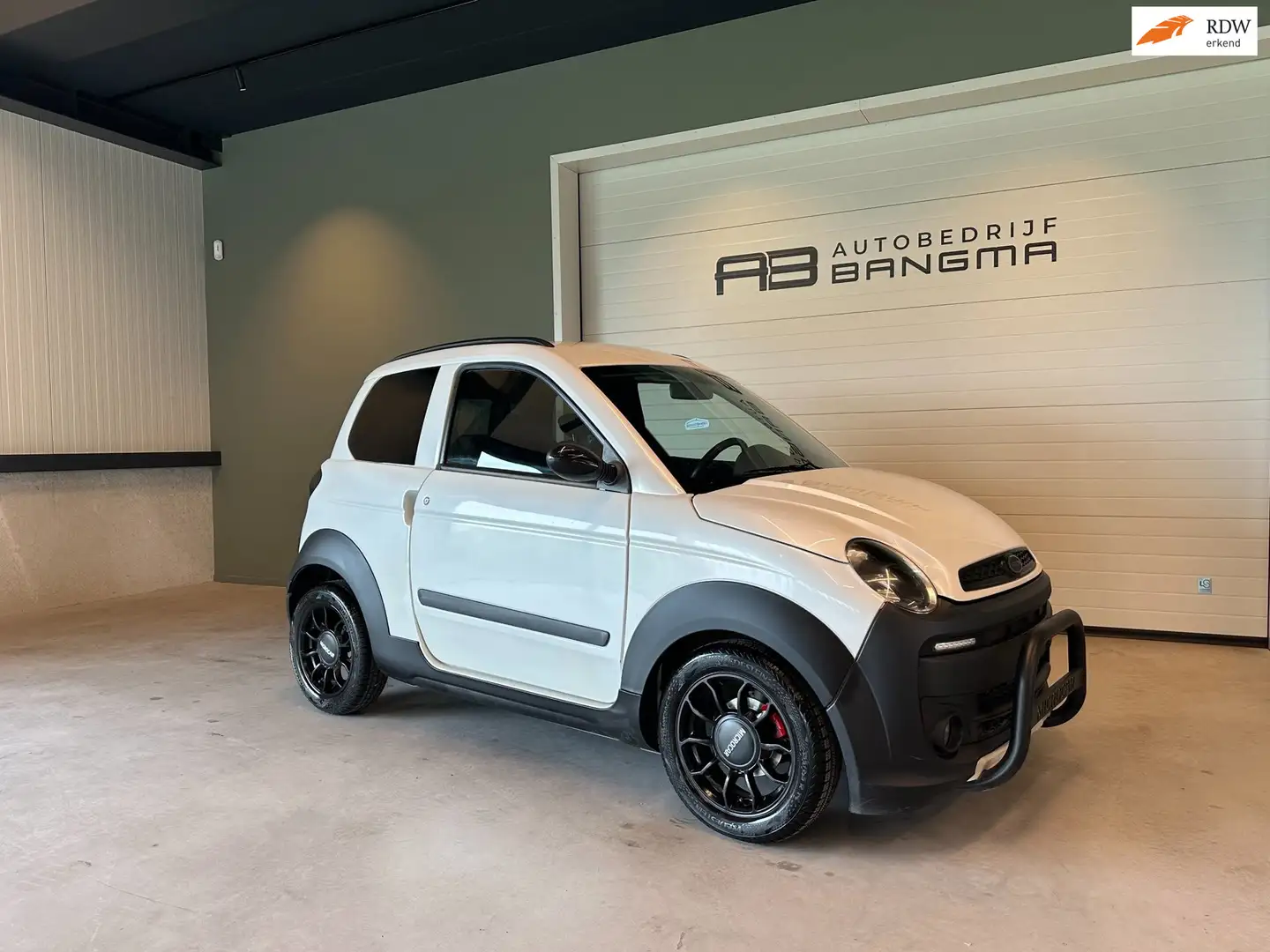 Microcar M.Go Brommobiel AUTOMAAT INITIAL-uitv/HIGHLAND X-pakket Blanco - 1