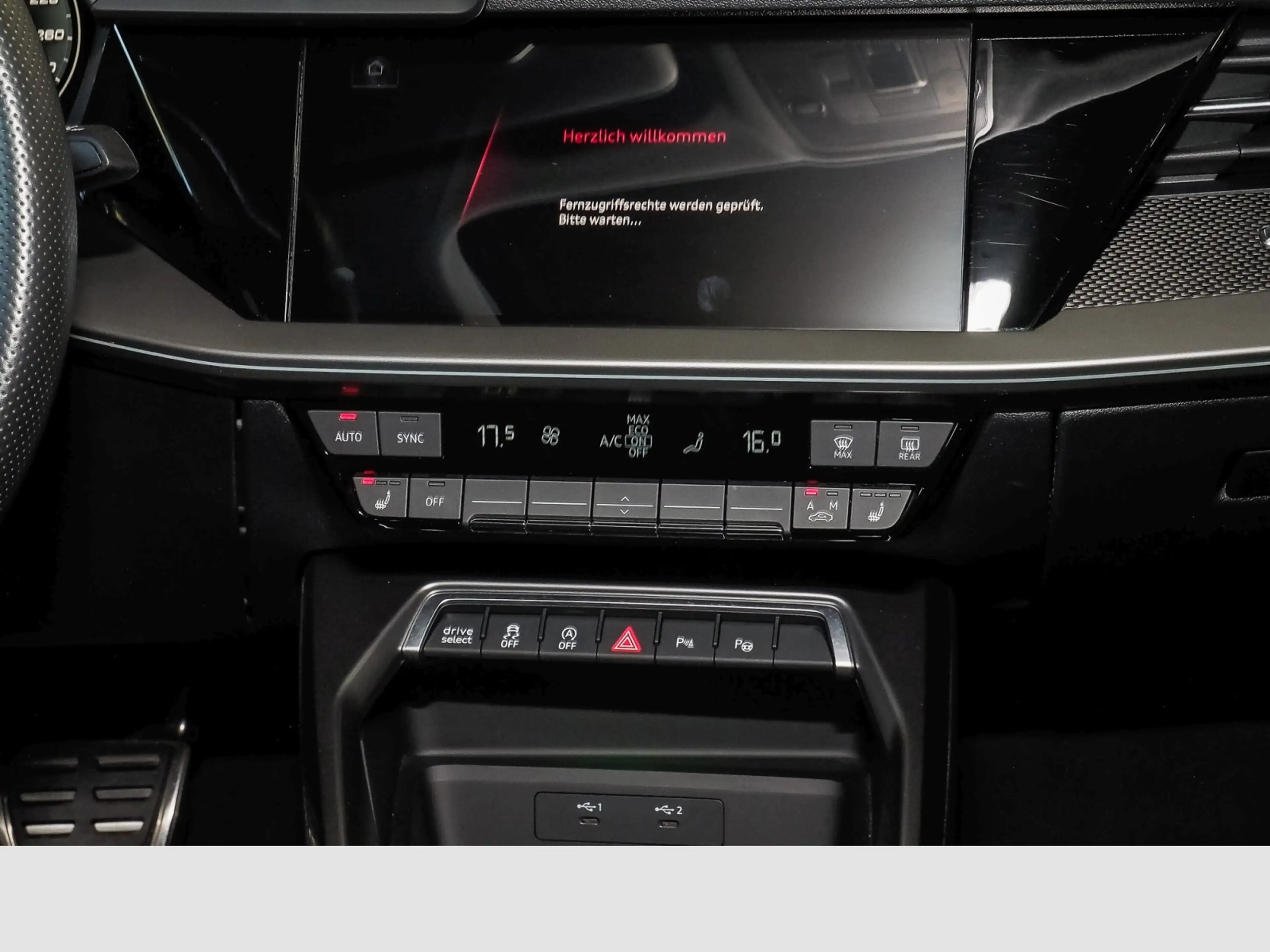 Audi S3 2.0 TFSI — photo 11