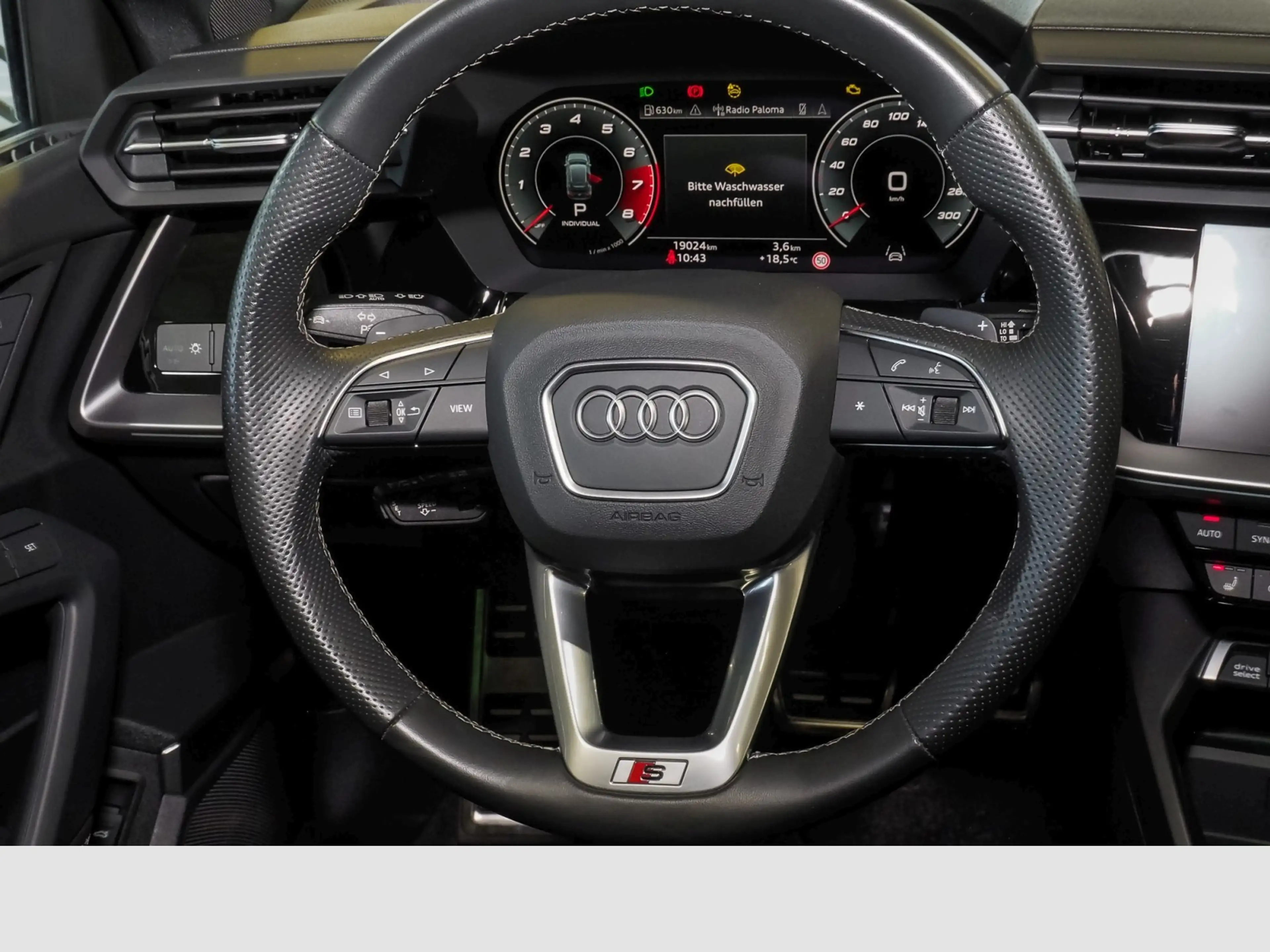 Audi S3 2.0 TFSI — photo 14