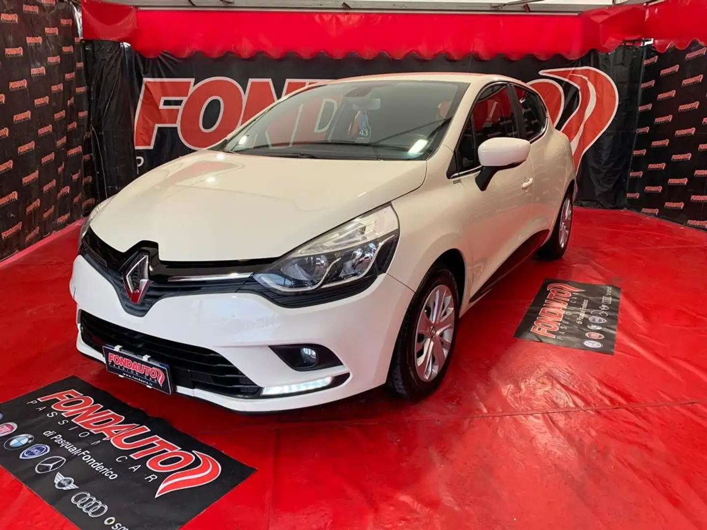 Renault Clio 0.9 tce energy Zen 90cv Beige - 1