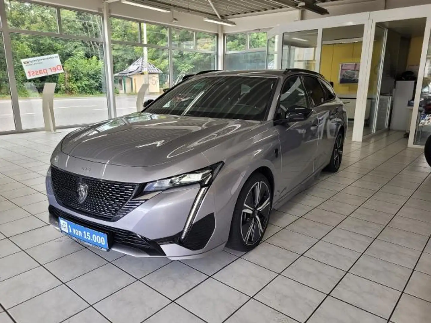 Peugeot 308 Hybrid 225 (Plug-In) SW GT (EURO 6e) Silber - 1
