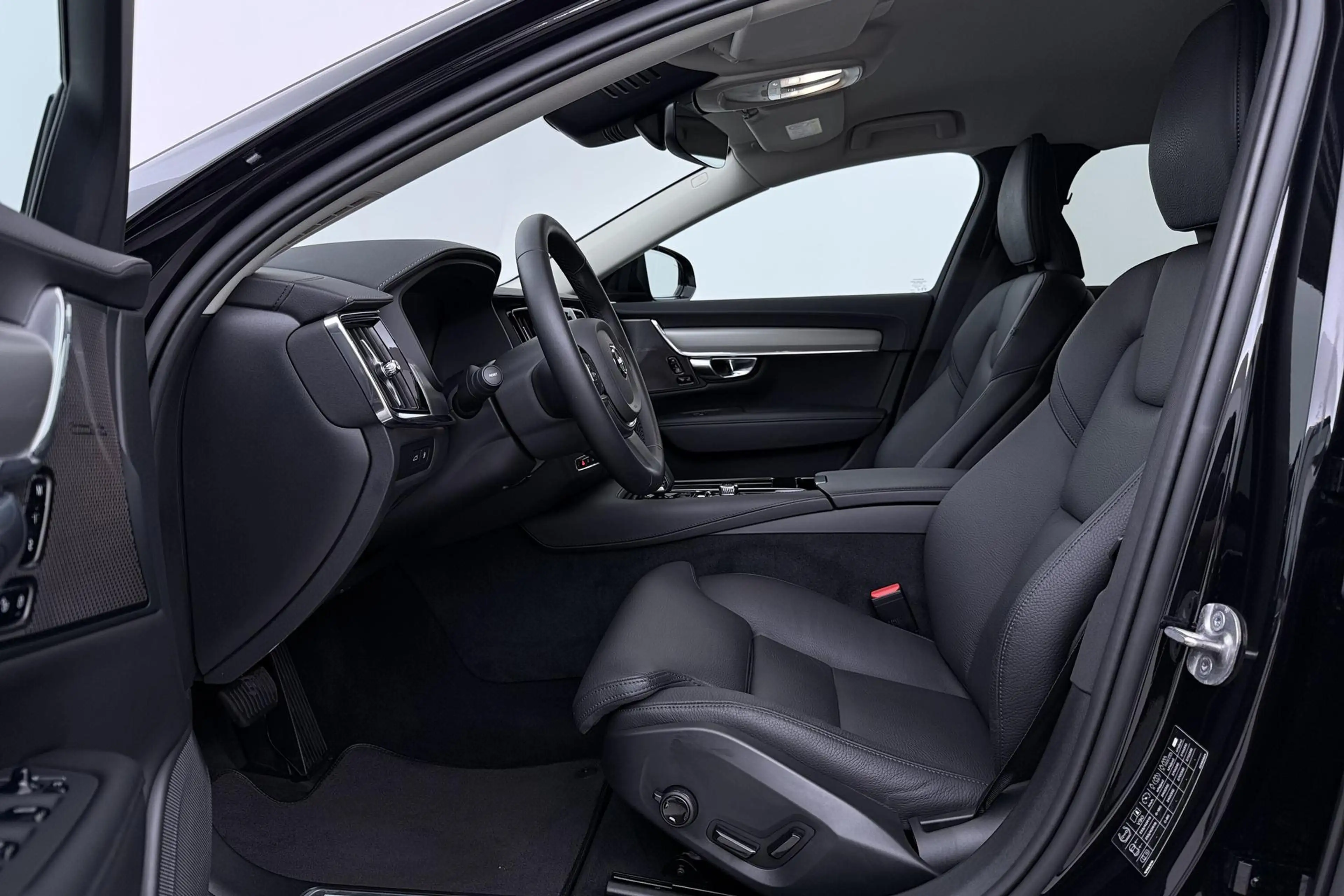 Volvo V90 T8 Plug-in hybrid Plus Dark | ACC | 360° Camera | — photo 3