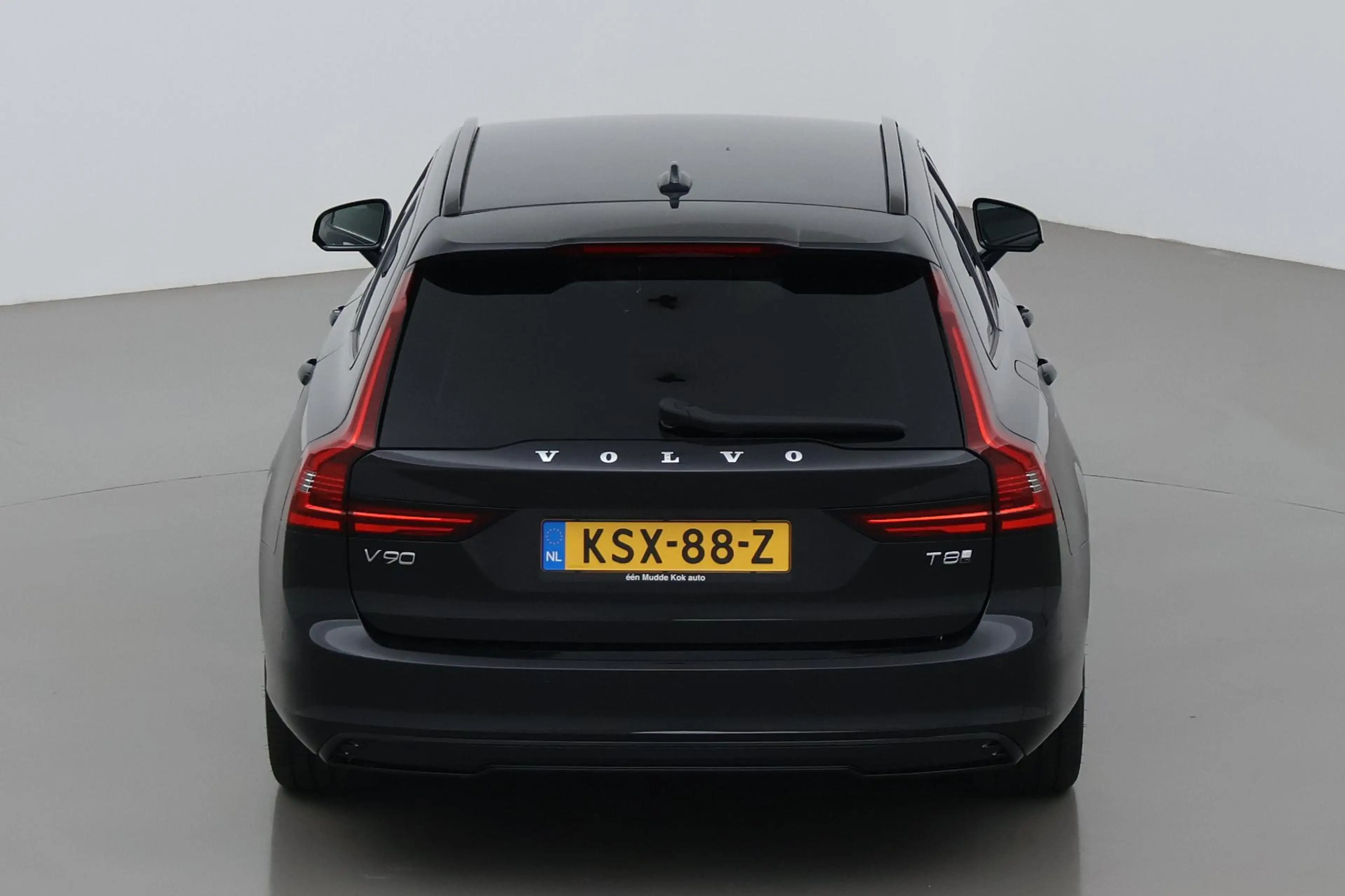 Volvo V90 T8 Plug-in hybrid Plus Dark | ACC | 360° Camera | — photo 9