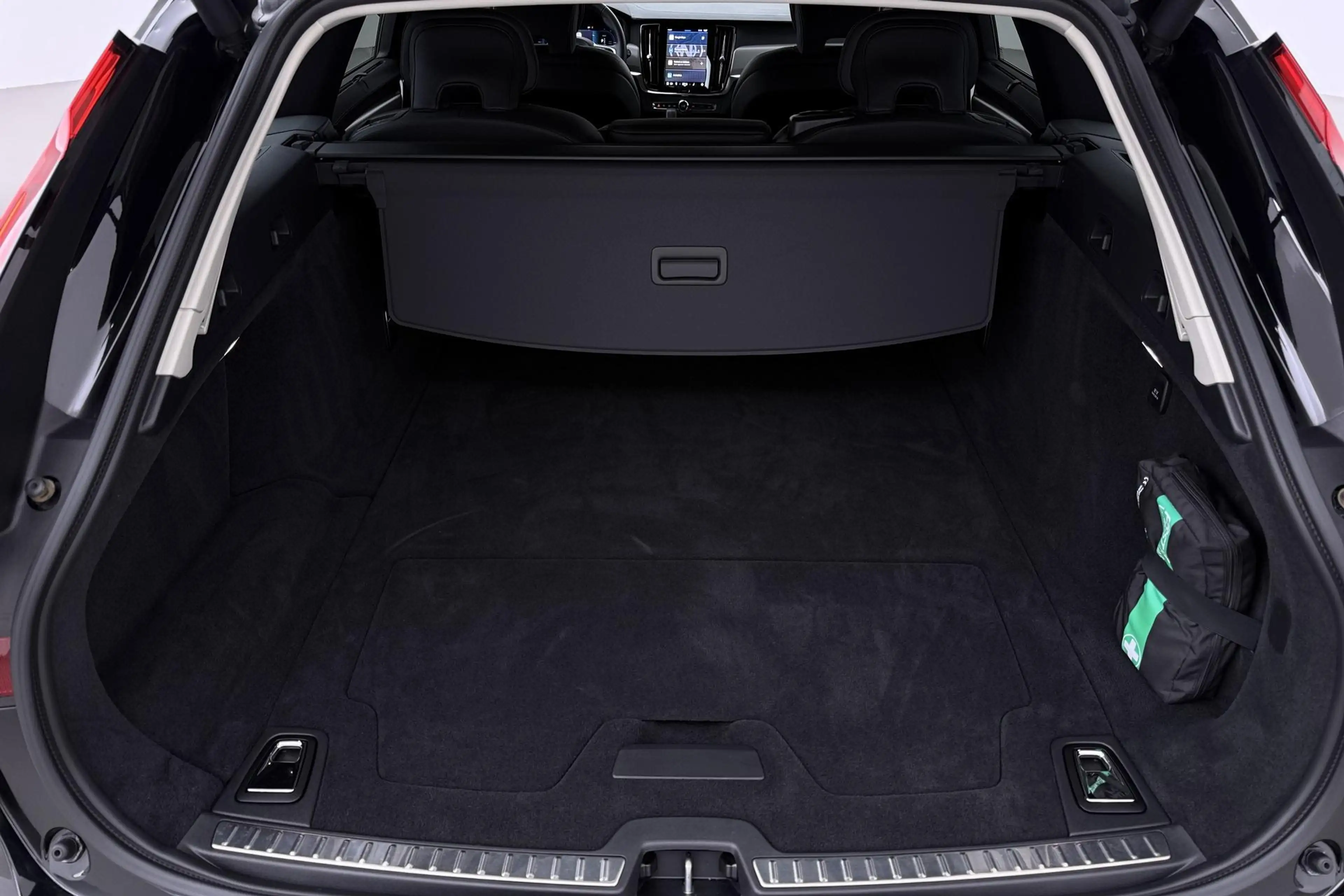 Volvo V90 T8 Plug-in hybrid Plus Dark | ACC | 360° Camera | — photo 48
