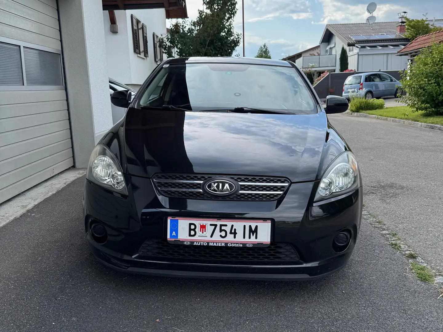 Kia ProCeed / pro_cee'd pro cee'd 1,6 CRDi Cool ECO DPF ISG Schwarz - 1