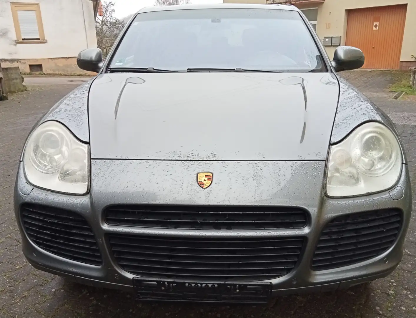 Porsche Cayenne Cayenne Turbo 2.Hand TÜV neu 12/27 elektr. AHK Leder Schiebedach Inspektion neu inkl. Zündspulen Grau - 1
