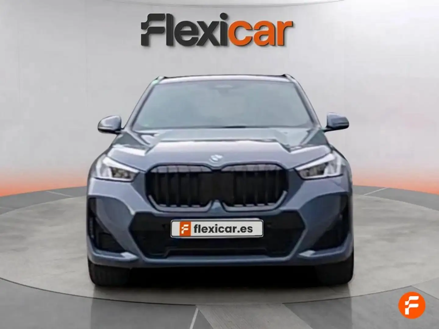 BMW X1 sDrive18i Желтый - 2