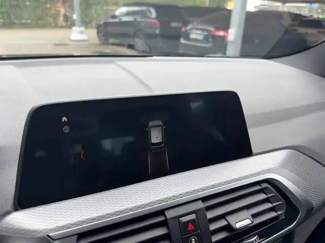 BMW X3 view 21