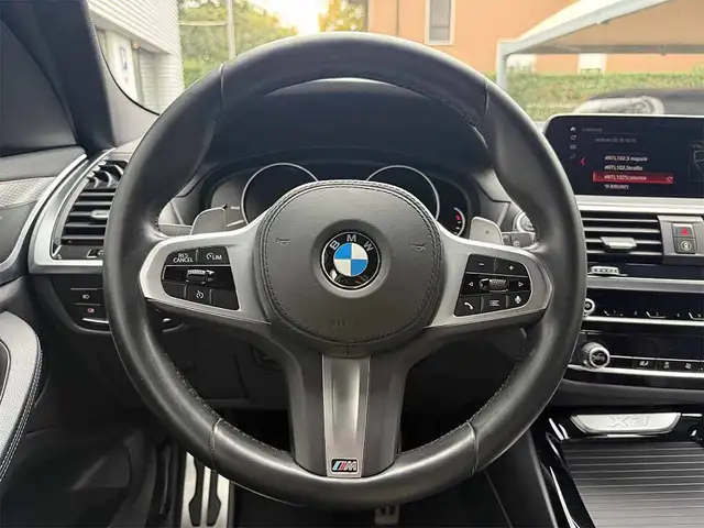 BMW X3 view 10