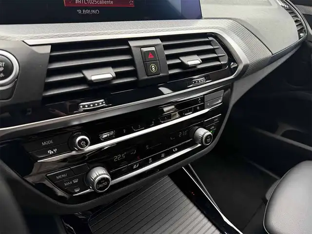 BMW X3 view 15