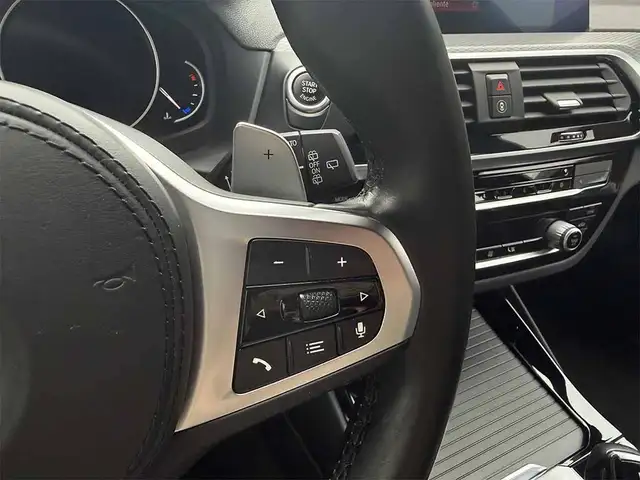 BMW X3 view 12