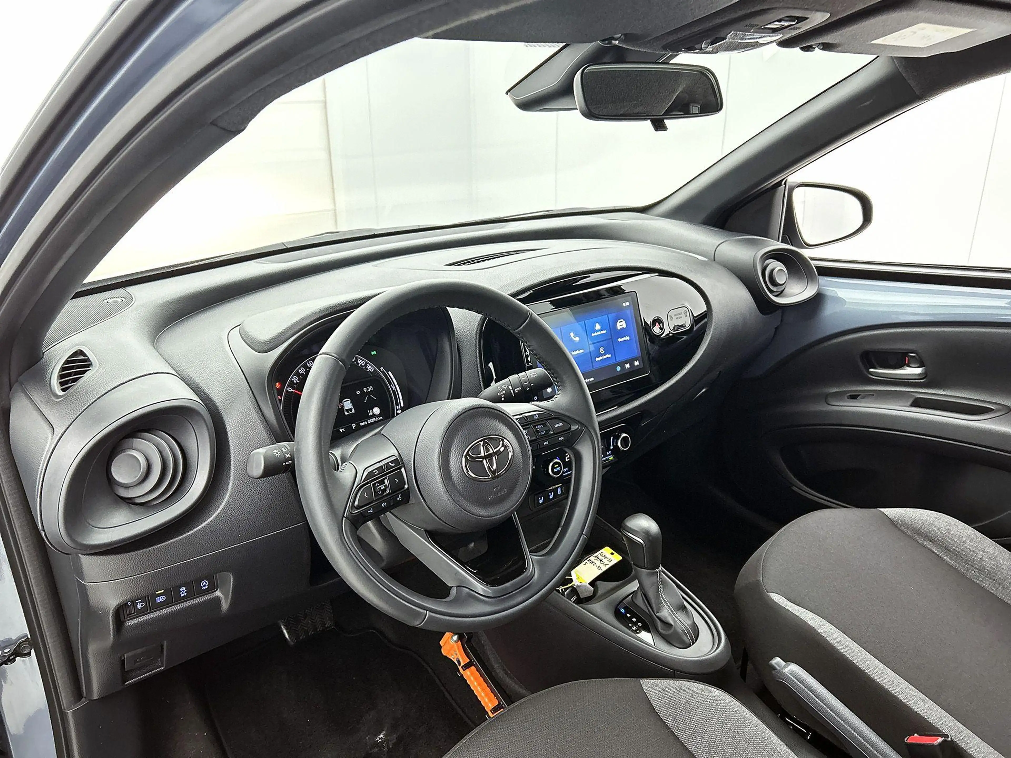 Toyota Aygo X 1.0 VVT-i S-CVT Play | Apple Carplay/Android Auto — photo 8