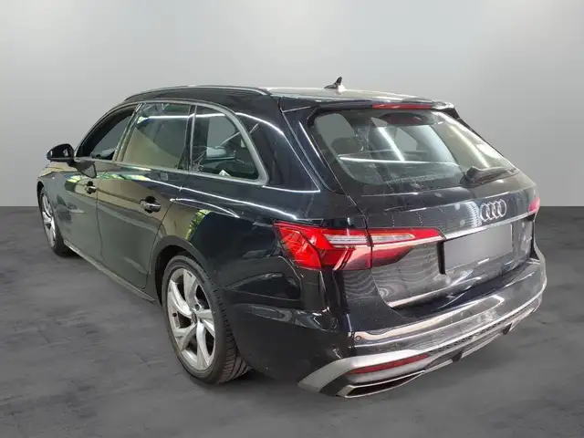 Audi A4 view 3