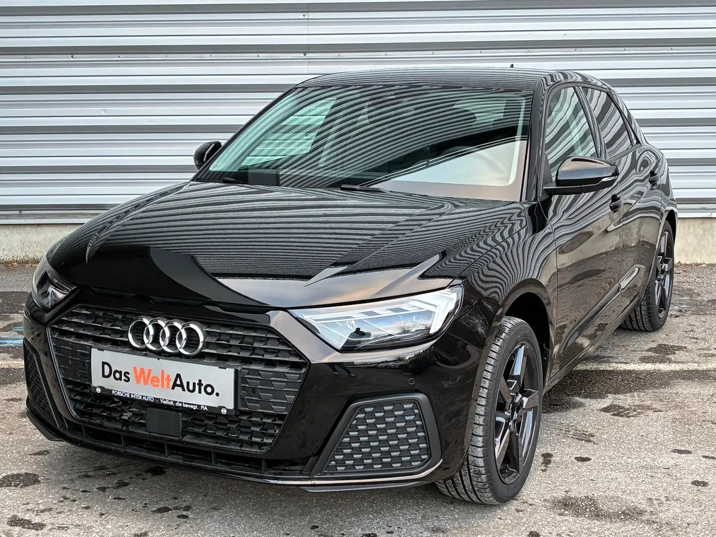 Audi A1 25 TFSI intense Schwarz - 1