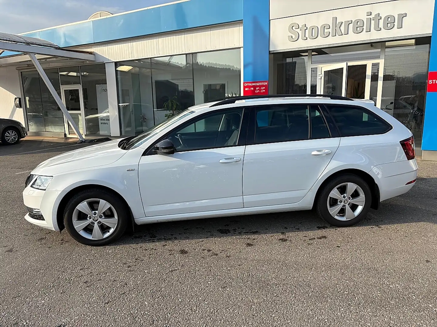 Skoda Octavia Combi 2,0 4x4 DSG*LED*NAVI*TEMPO*SZH Weiß - 2