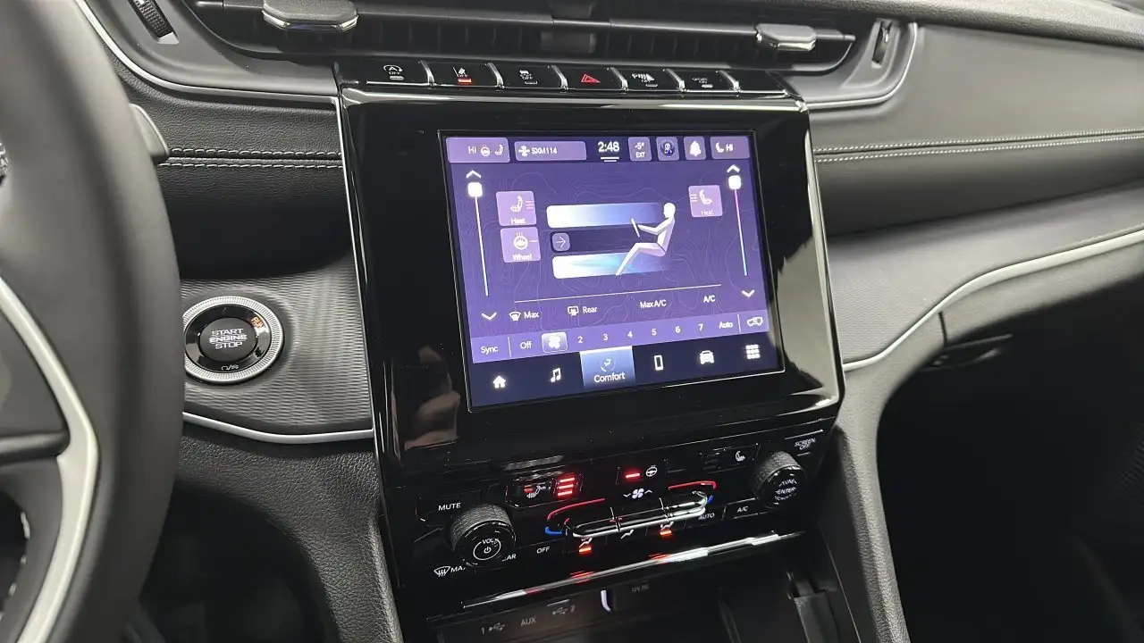 Jeep Grand Cherokee снимка Jeep Grand Cherokee