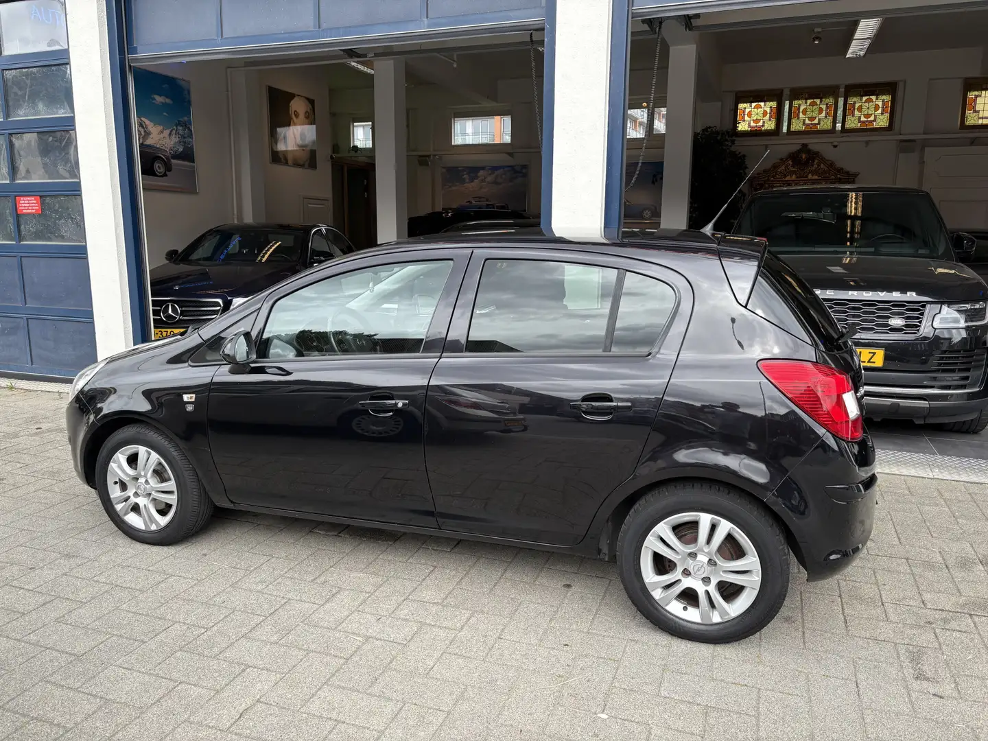 Opel Corsa 1.2-16V '111' Edition AIRCO/L.M VELGEN Noir - 2