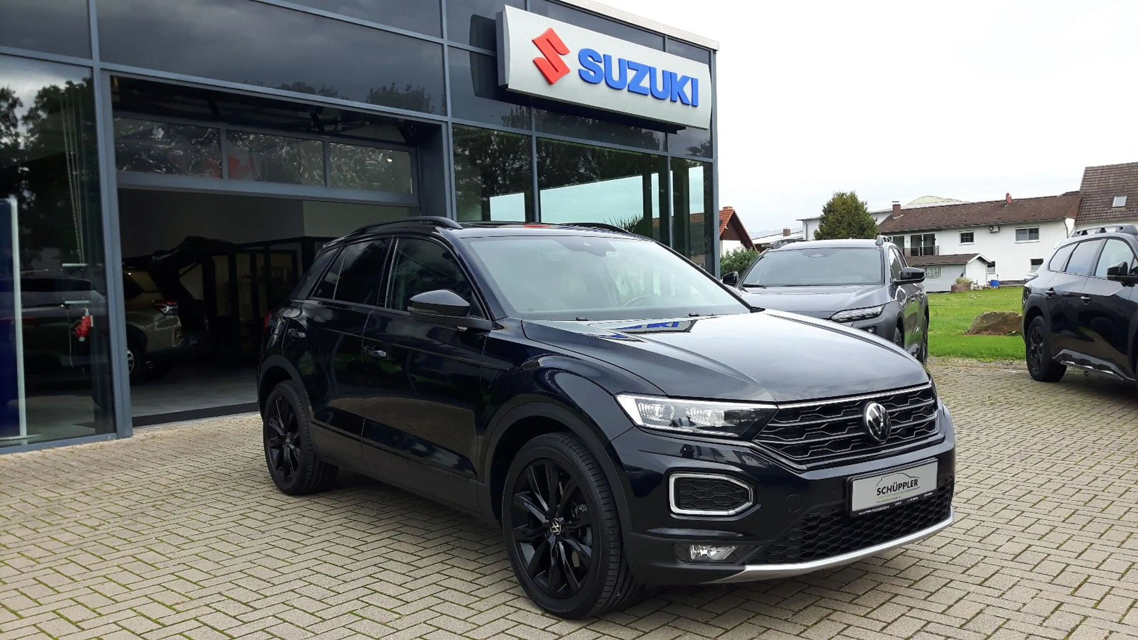 Volkswagen T-Roc 2,0TDi Sport — photo 2