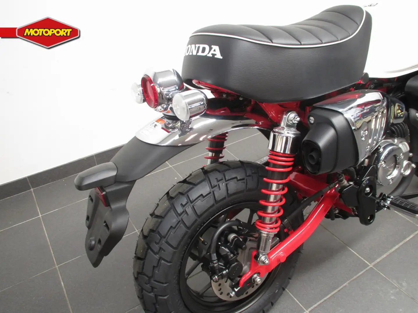 Honda Monkey 125 Rood - 2