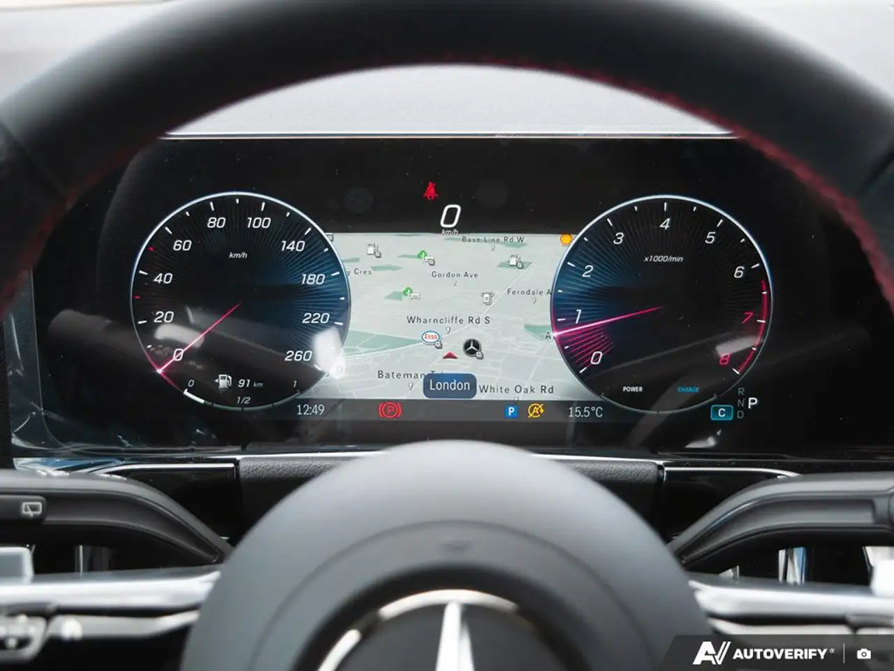 Mercedes-Benz GLA снимка Mercedes-Benz GLA